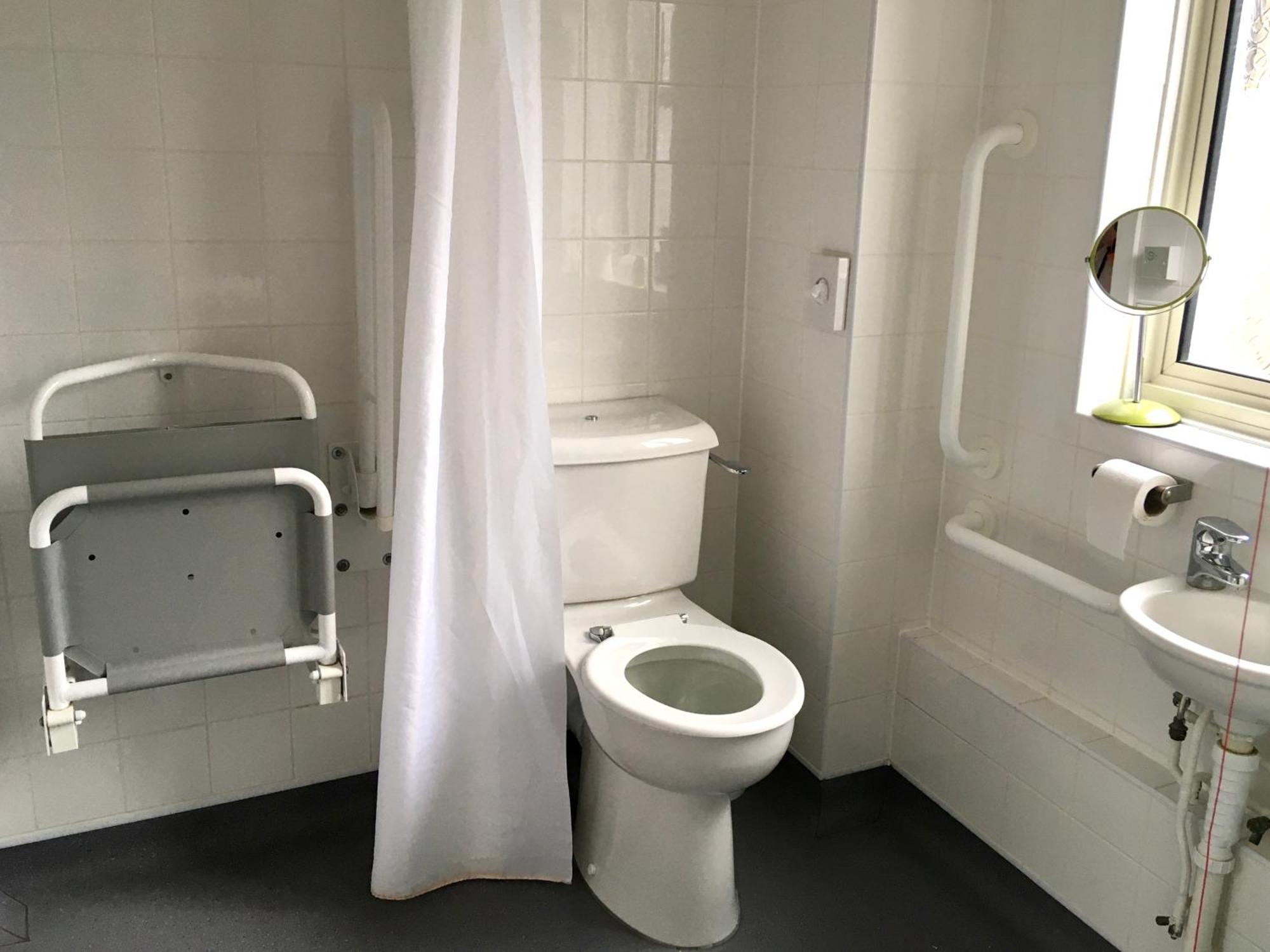 Ludlow Mascall Centre Quarto foto